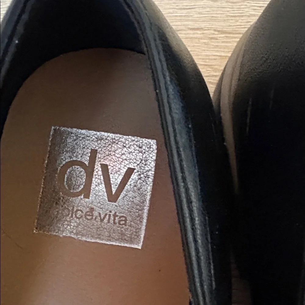 Dv by Dolce Vita "Crisp" Classic Penny Loafer / Lug Sole, Block Heel size 9 - Picture 5 of 13